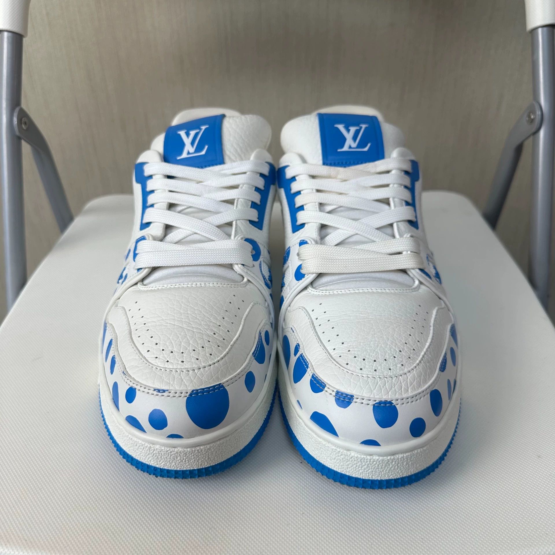 Louis Vuitton LV x Y. Kusama Low-Top Lace-Up Trainer White/Blue Size US 8.5 / EU 41-42 - 2 Thumbnail