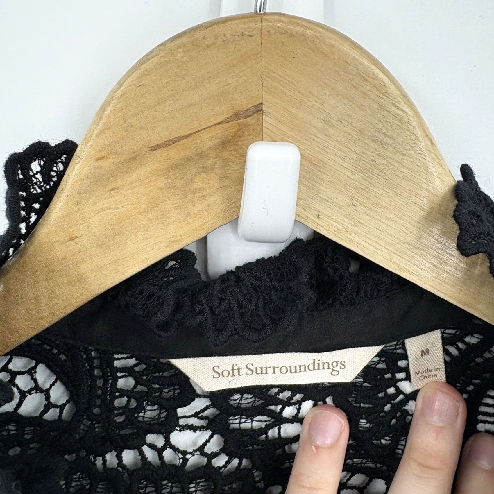 Soft Surroundings Soft Surroundings Top Medium Crochet Lace Dark Romantic Whimsigoth Witchy Fairy Blouse Black Womens Size M / US 6-8 / IT 42-44 - 4 Thumbnail