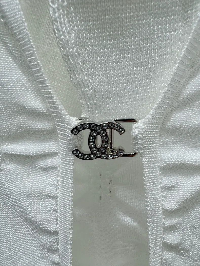 Chanel Chanel Preview Series White Diamond Rhinestone Logo Dress Size XXS / US 00 / IT 34 - 3 Thumbnail