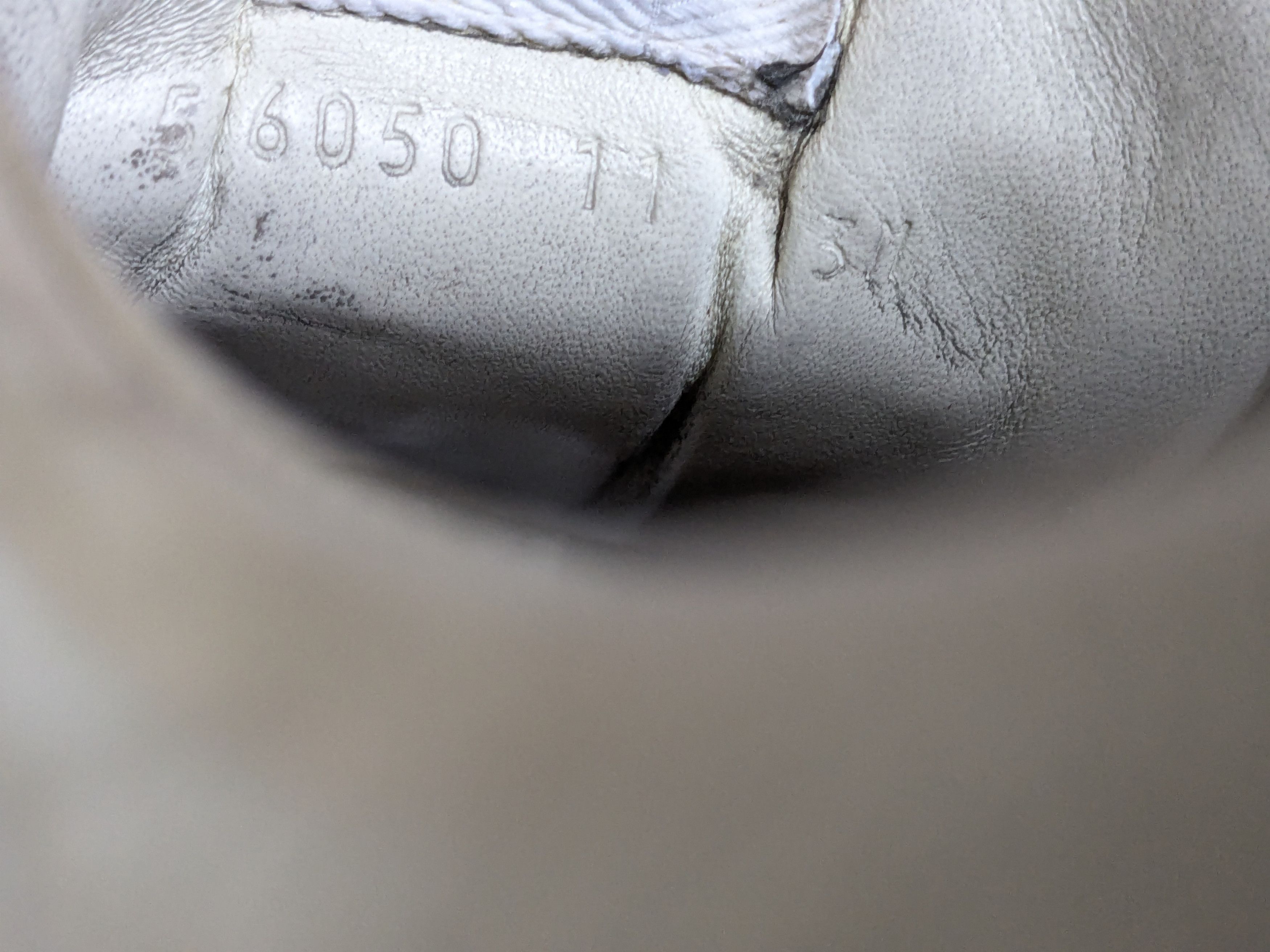 Gucci Gucci Rython Sneakers 11.5 Ivory Cat Kitty Leather Size US 11.5 / EU 44-45 - 11 Thumbnail