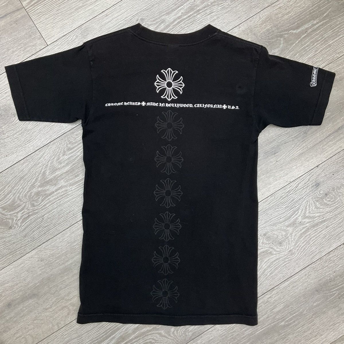 【限定数量】Chrome Hearts Hearts Short Sleeve Pocket Crew Chrome Hearts T Bar Logo With Pocket Short Sleeve Tee - SRM