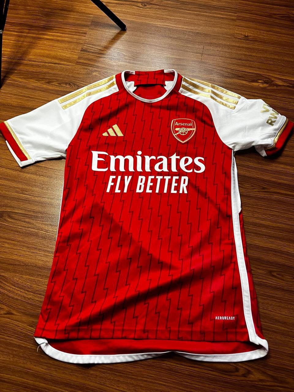 Adidas T-shirt adidas Arsenal FC 23/24 size XS Size US XS / EU 42 / 0 - 2 Thumbnail