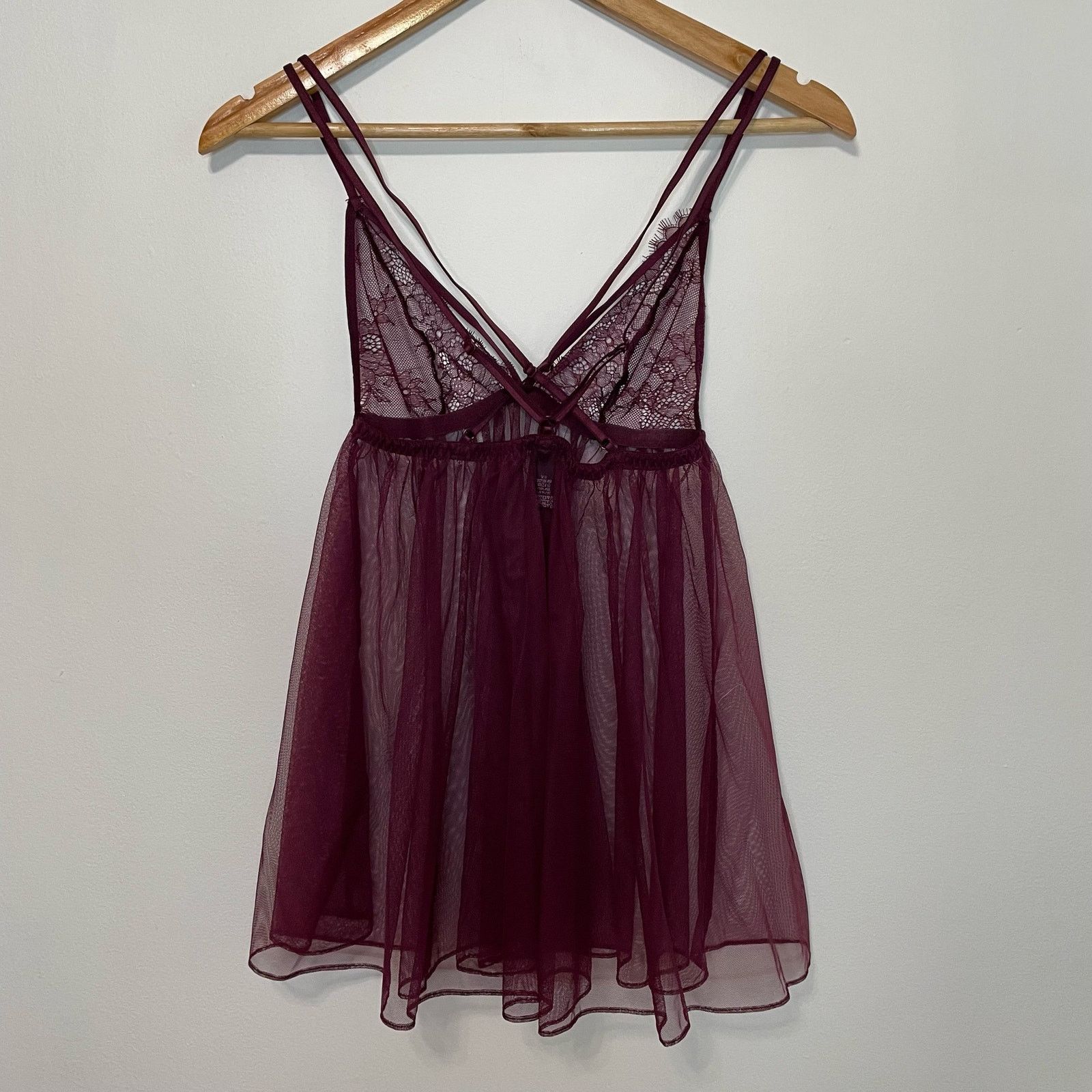 Victoria's Secret Victoria's Secret Burgundy Camisole S Lace Tulle Strappy Size ONE SIZE - 3 Thumbnail
