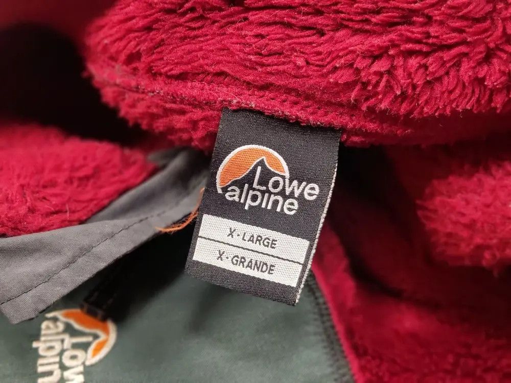 Japanese Brand Vintage 90's lowe Alpine Red Retro Fleece Zip Up Jacket Size US XL / EU 56 / 4 - 8 Thumbnail