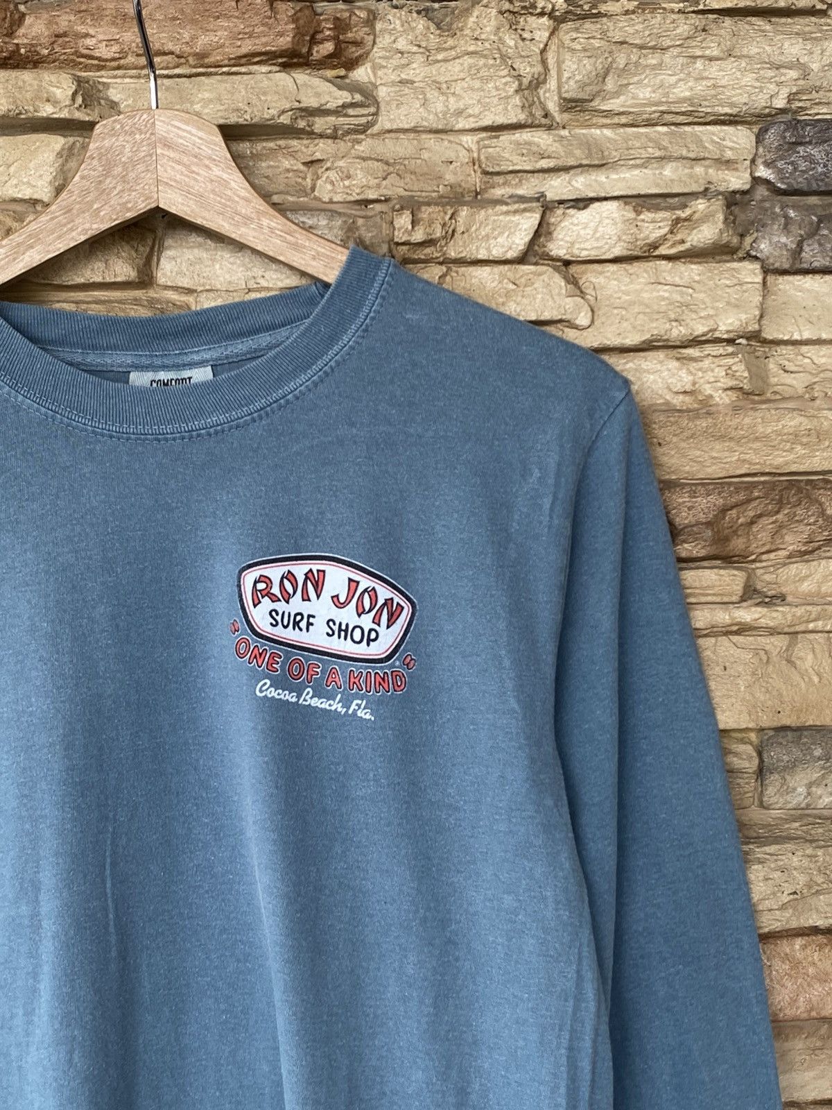 Vintage Ron Jon Surf Shop Long Sleeve Tshirt Size US S / EU 44-46 / 1 - 4 Thumbnail