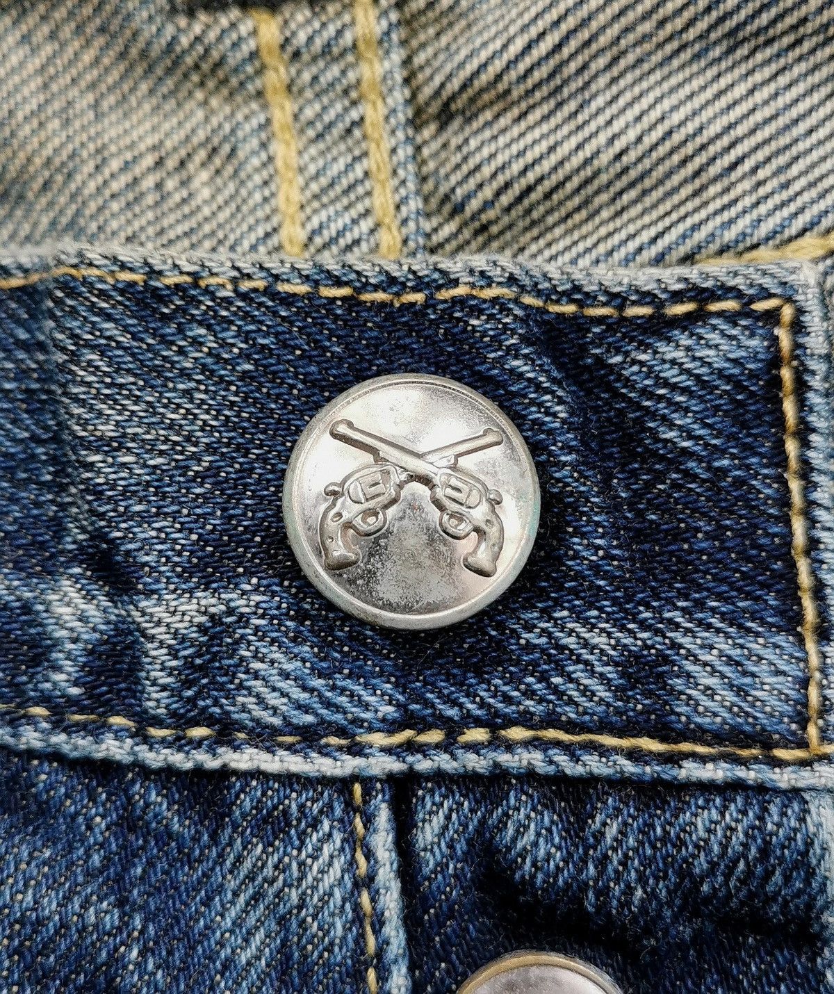 Mastermind Japan Mastermind Roarguns Roar Cross Guns Distressed Denim Jeans Size US 32 / EU 48 - 17 Thumbnail
