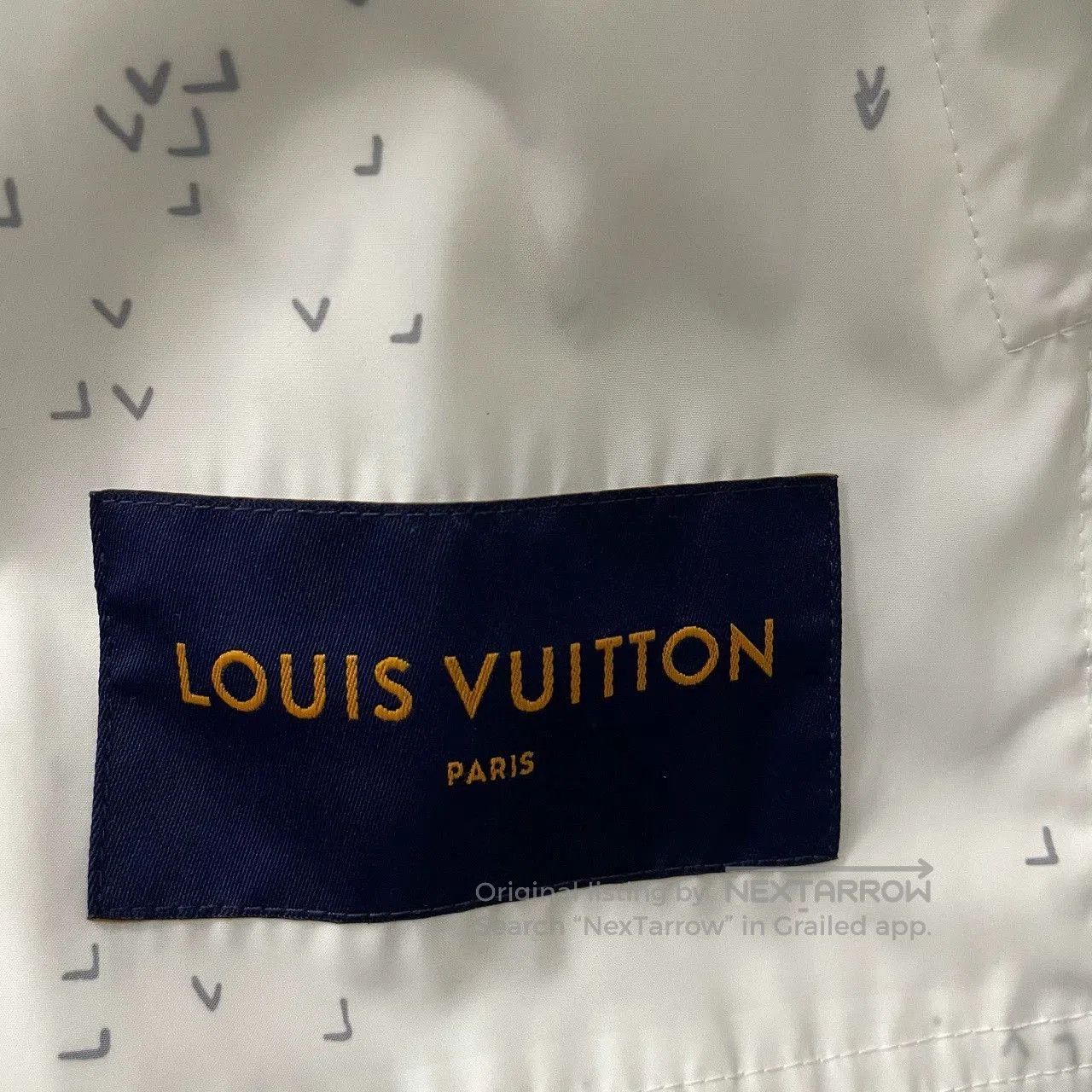 Louis Vuitton louis vuitton gradient logo jacket in white. Size US L / EU 52-54 / 3 - 3 Thumbnail