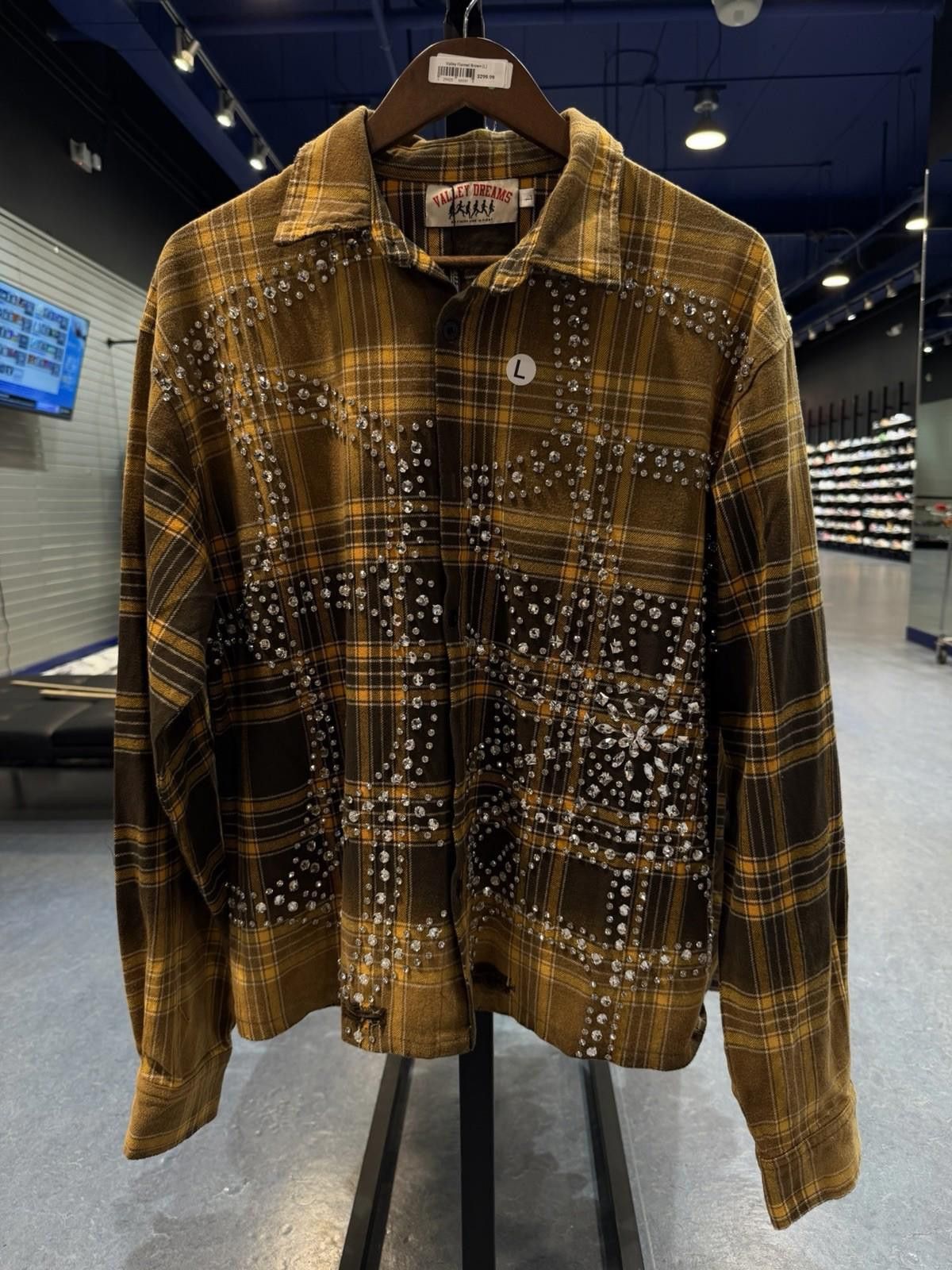 Vale Valley Dreams Crystal Stone Flannel Size (Large) New Brown Size US L / EU 52-54 / 3 - 2 Thumbnail