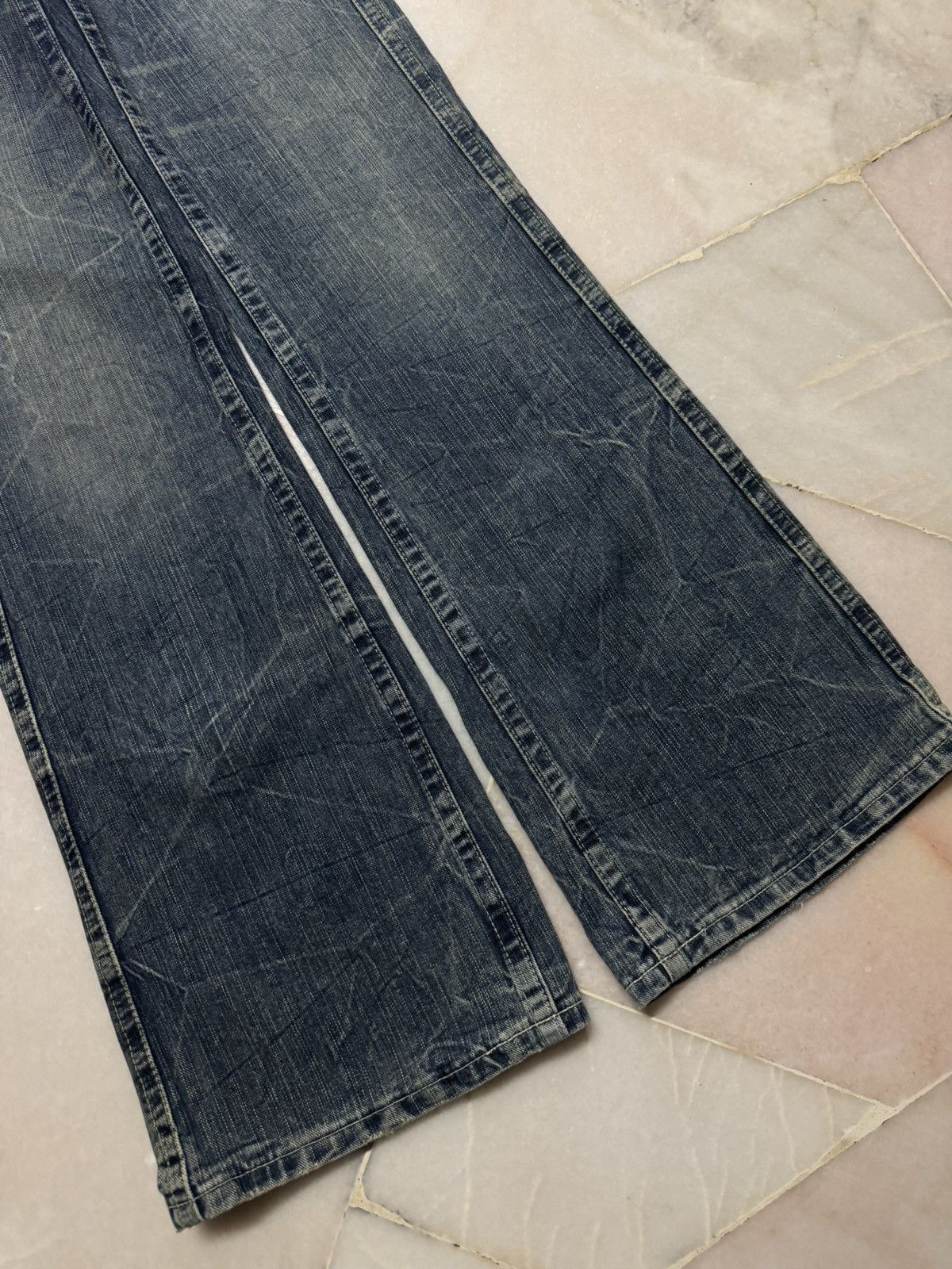 Tornado Mart 💥FLARE💥90's STYLE C-SEVENTEEN WHISKER CLAWMARK BELL BOTTOM Size US 29 - 6 Thumbnail