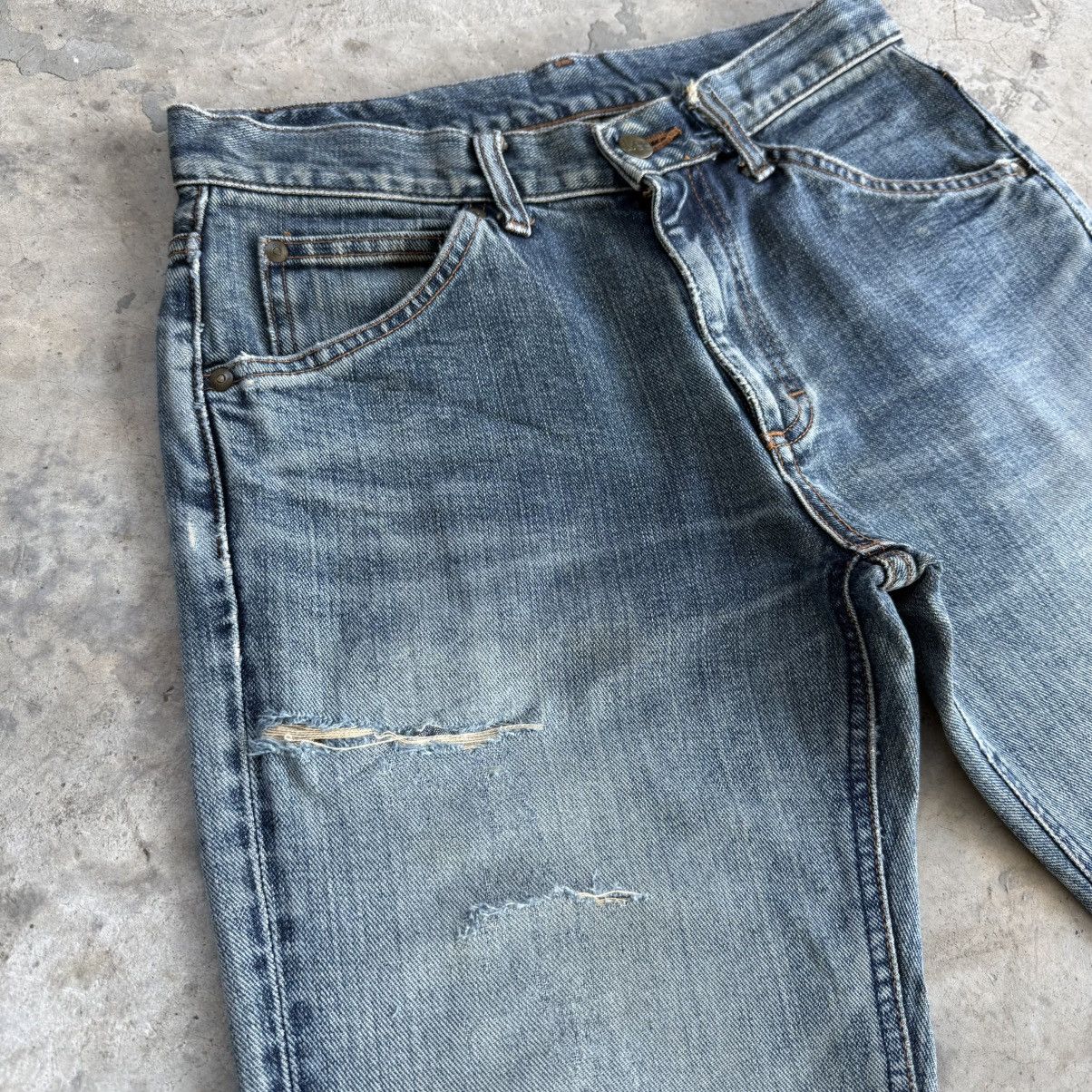 Lee W30x29.5 Vintage Lee Flare Faded Ripped Denim Jean Pants Size US 31 - 6 Thumbnail