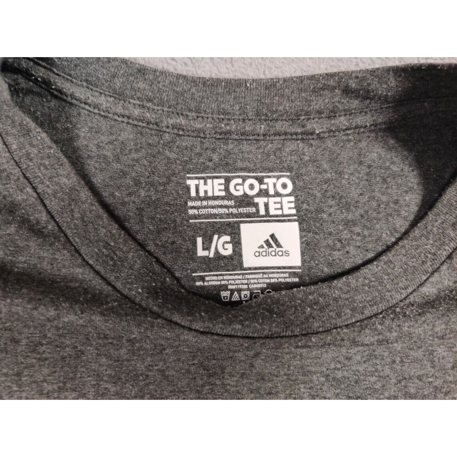 Adidas Adidas Shirt Adult Mens Large Dark Gray Black 3 Striped Logo Size US L / EU 52-54 / 3 - 5 Thumbnail