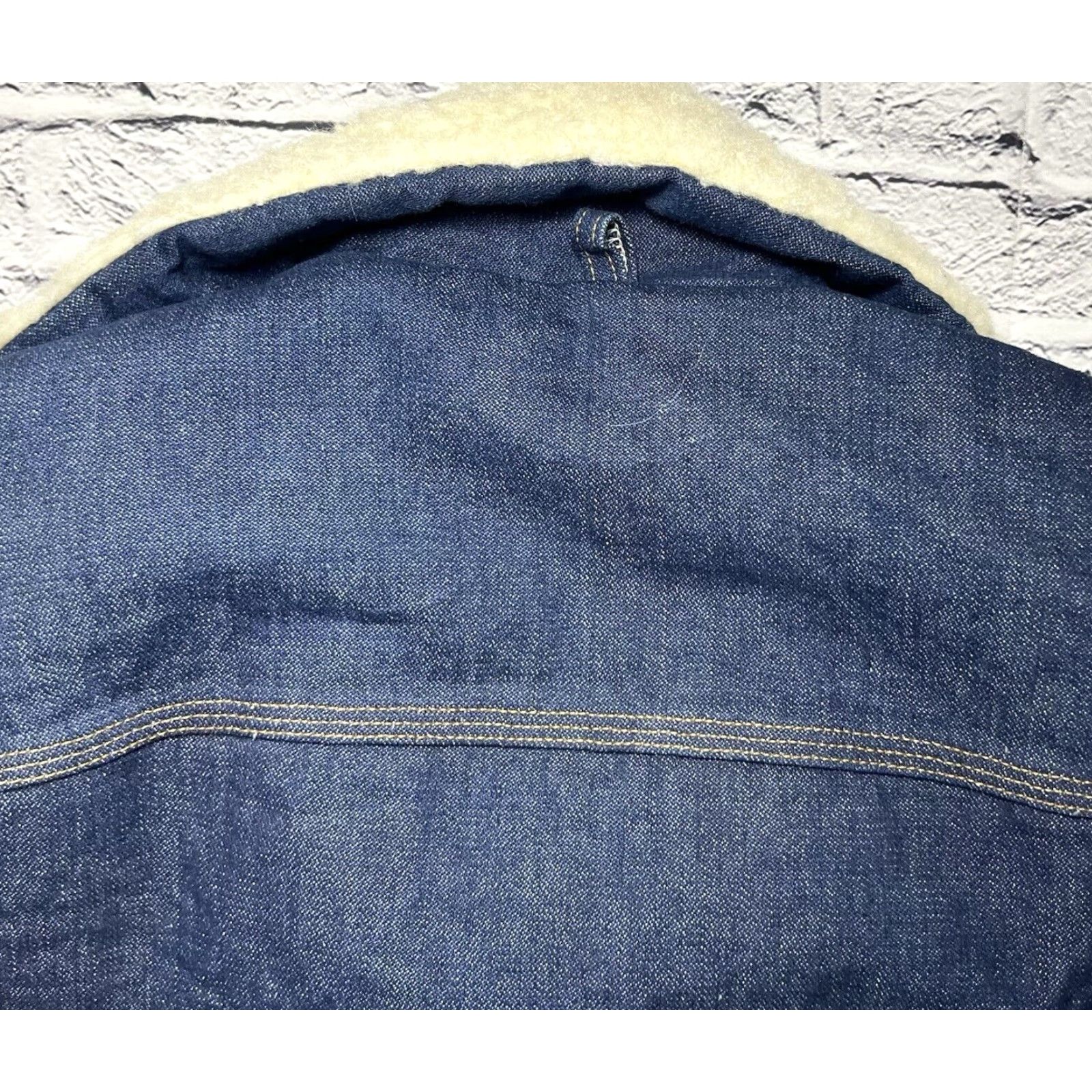 Carhartt VINTAGE Carhartt Jacket USA Barn Chore Field Ranch Denim Sherpa Lined Button Front 1970s Mens 40 Blue 1970s Carhartt Men Jacket Size US 40 / EU 56 - 5 Thumbnail