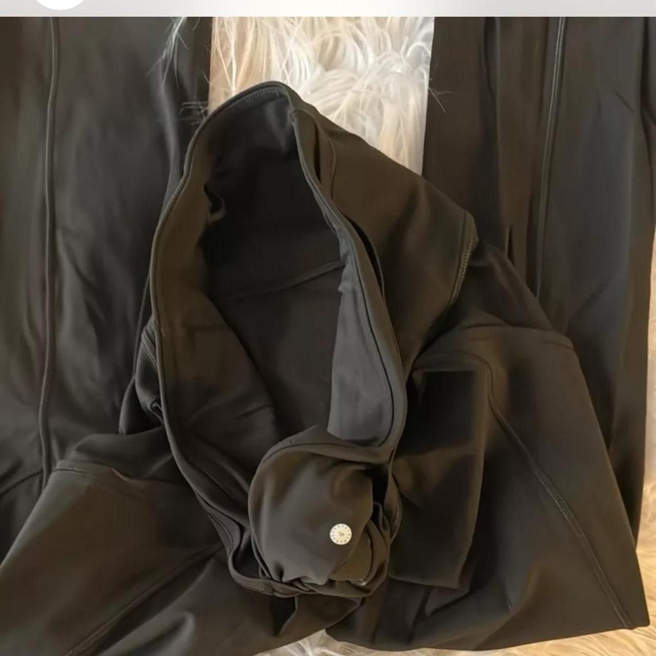 Lululemon Lululemon dark olive leggings Size 27" / US 4 / IT 40 - 5 Thumbnail