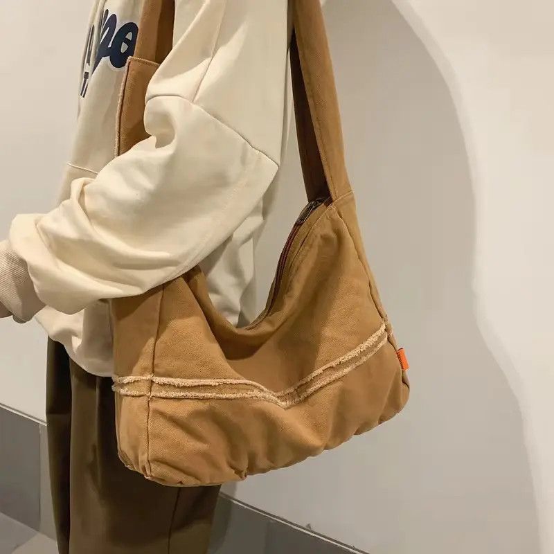 Japanese Brand Outdoor Street Messenger Bag Size ONE SIZE - 1 Thumbnail