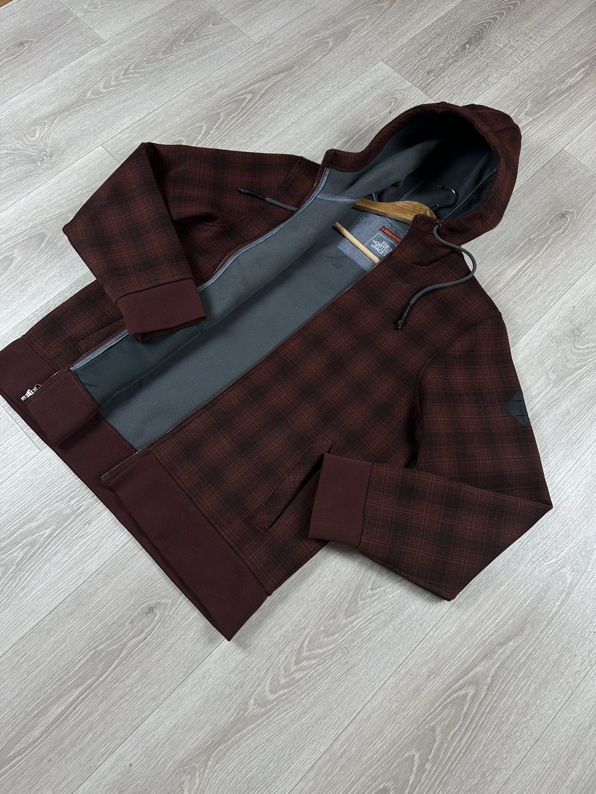 The North Face The North Face Plaid Outbound Jacket Water Repellent Hoodie Size US L / EU 52-54 / 3 - 6 Thumbnail