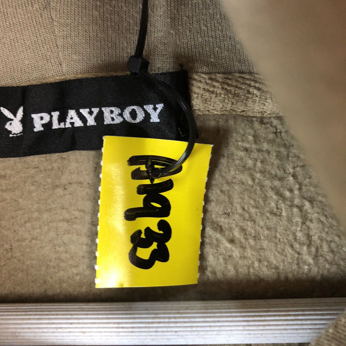 Playboy Play Boy vintage font sleeve Brown Hoodie #A1933 Size US L / EU 52-54 / 3 - 11 Thumbnail