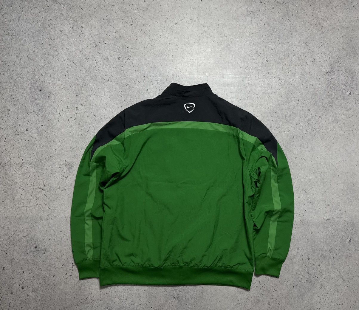 Nike Nike Celtic Vintage Nylon Track Suit Football Jacket & Pants Size US XL / EU 56 / 4 - 9 Thumbnail