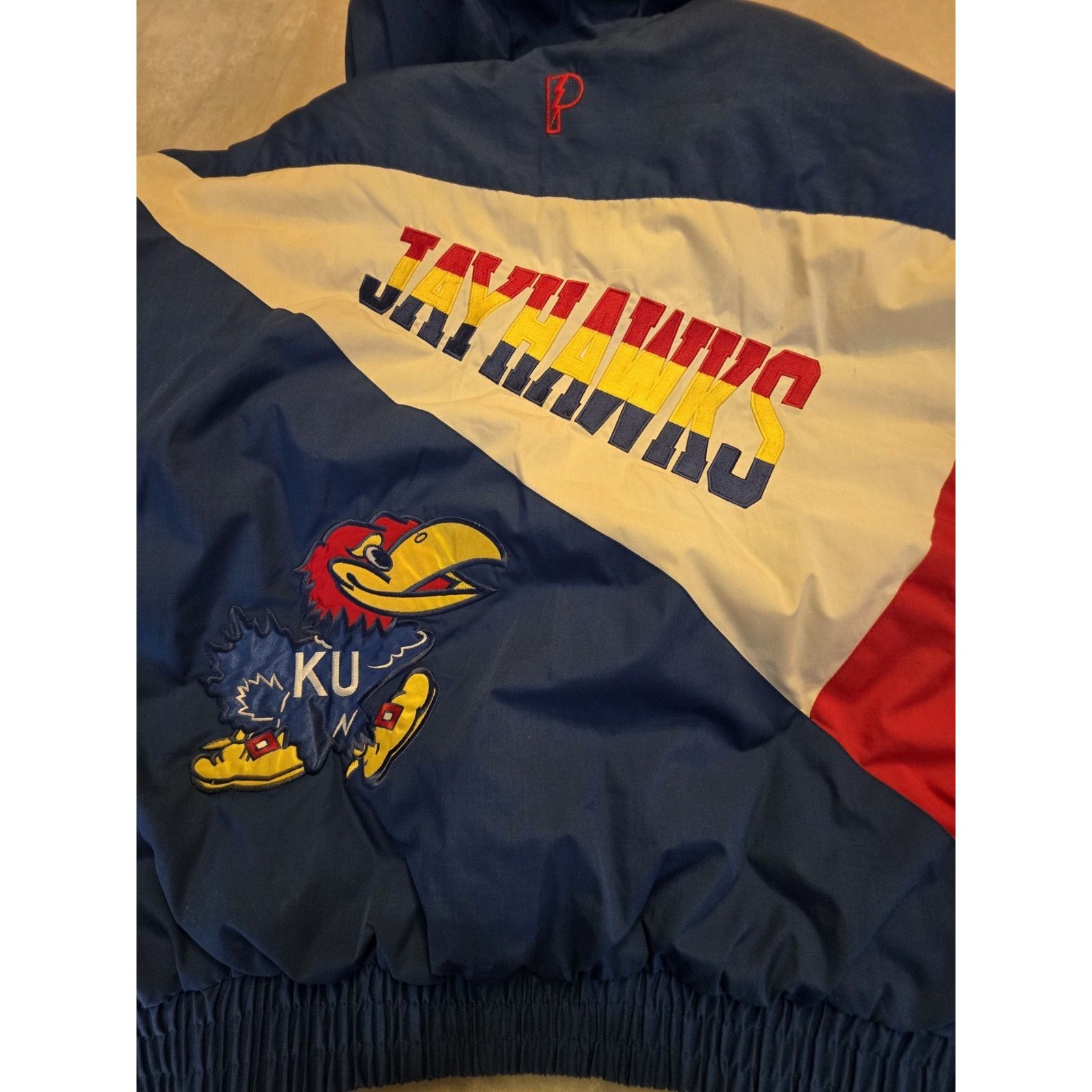 Other Kansas Jayhawks 90s PRO PLAYER puffer jacket XL blue red Size US XL / EU 56 / 4 - 1 Thumbnail