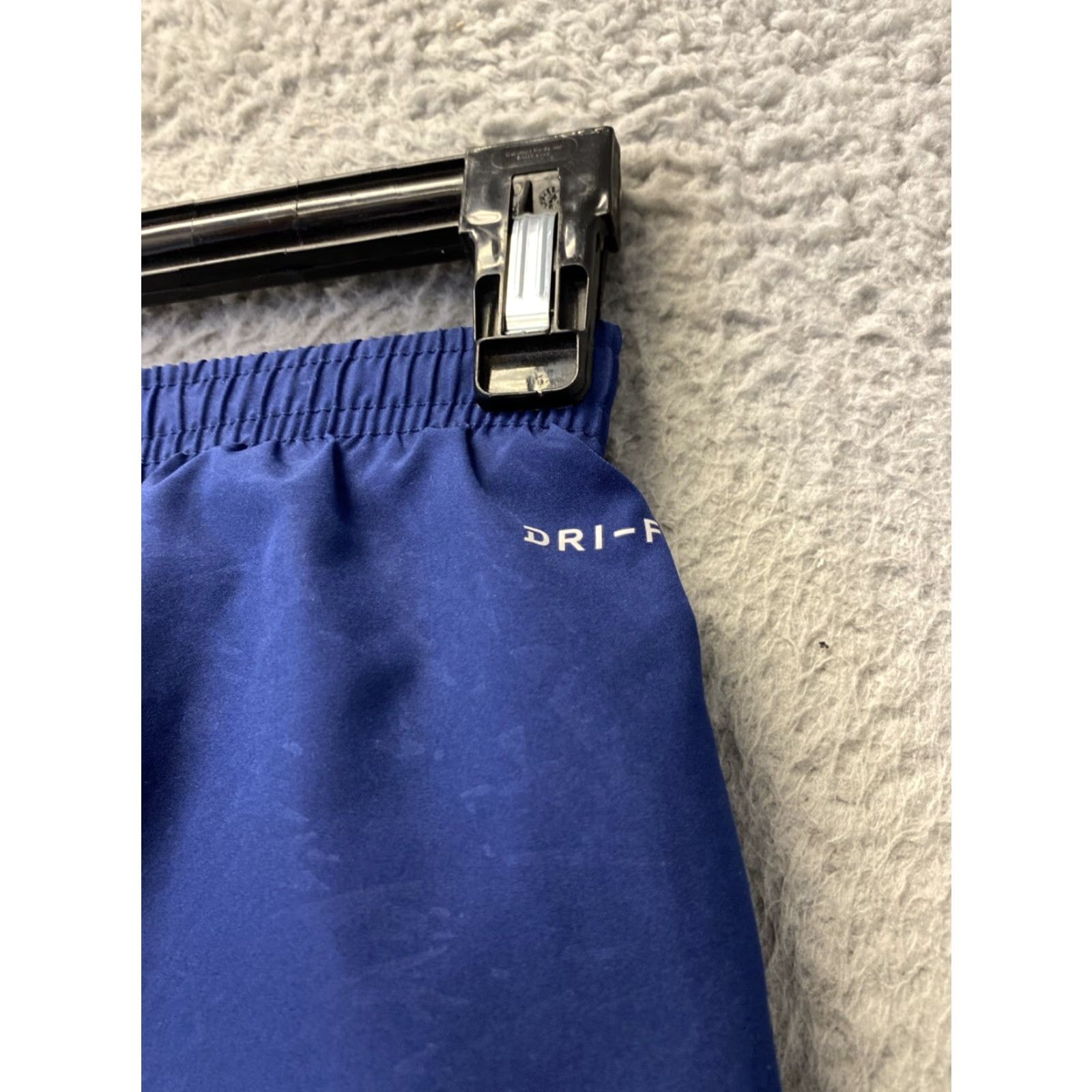 Nike VINTAGE? No. Nike Women Shorts Adult XS Navy Dry Fit Running Training /126-43 Size 26" / US 2 / IT 38 - 4 Thumbnail