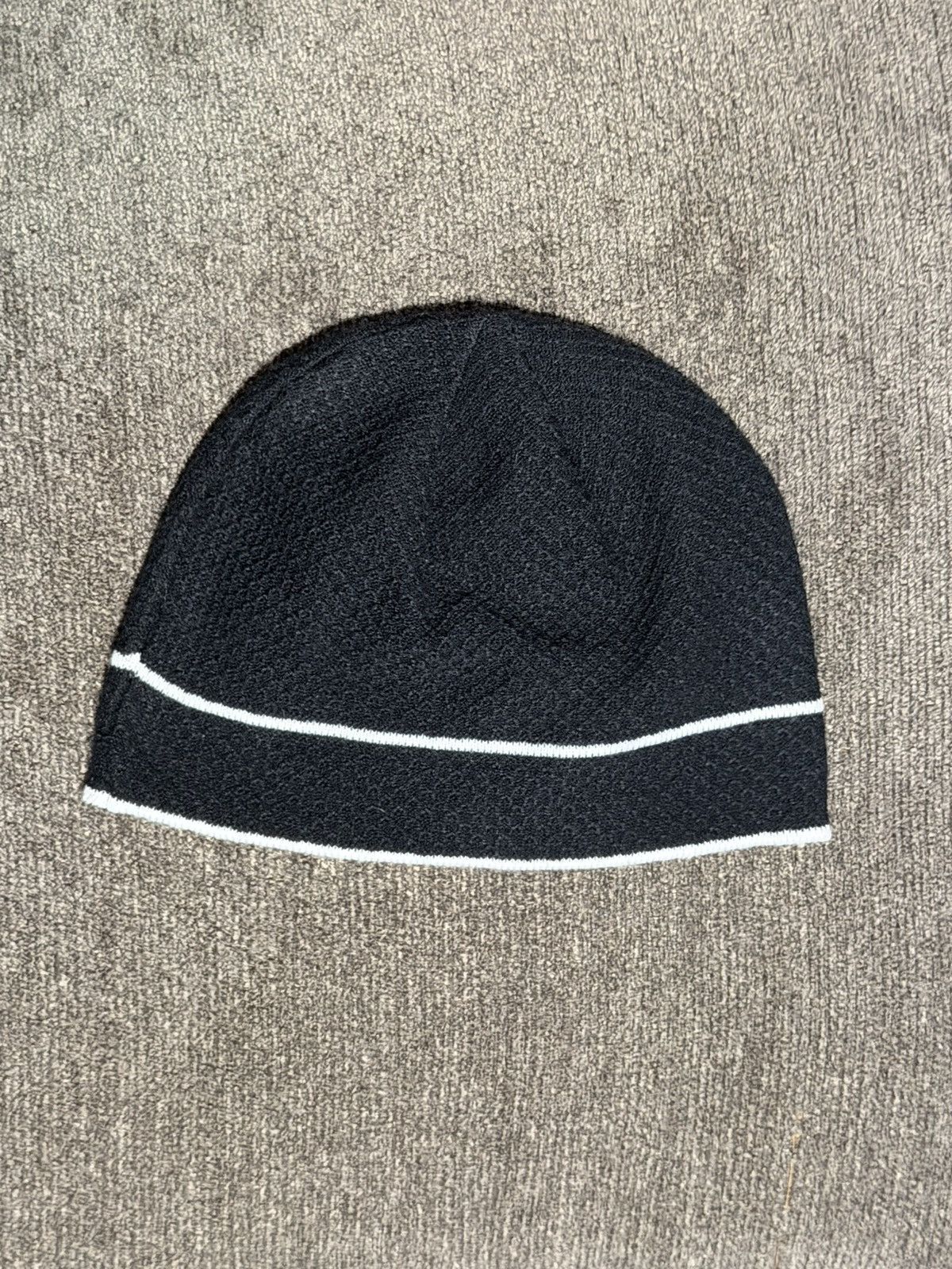 Oakley vintage oakley knit beanie. Size ONE SIZE - 5 Thumbnail