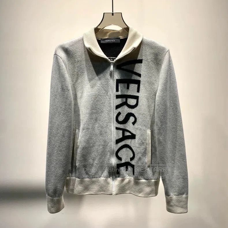 Versace Versace Logo Print Zip. Size US L / EU 52-54 / 3 - 1 Thumbnail