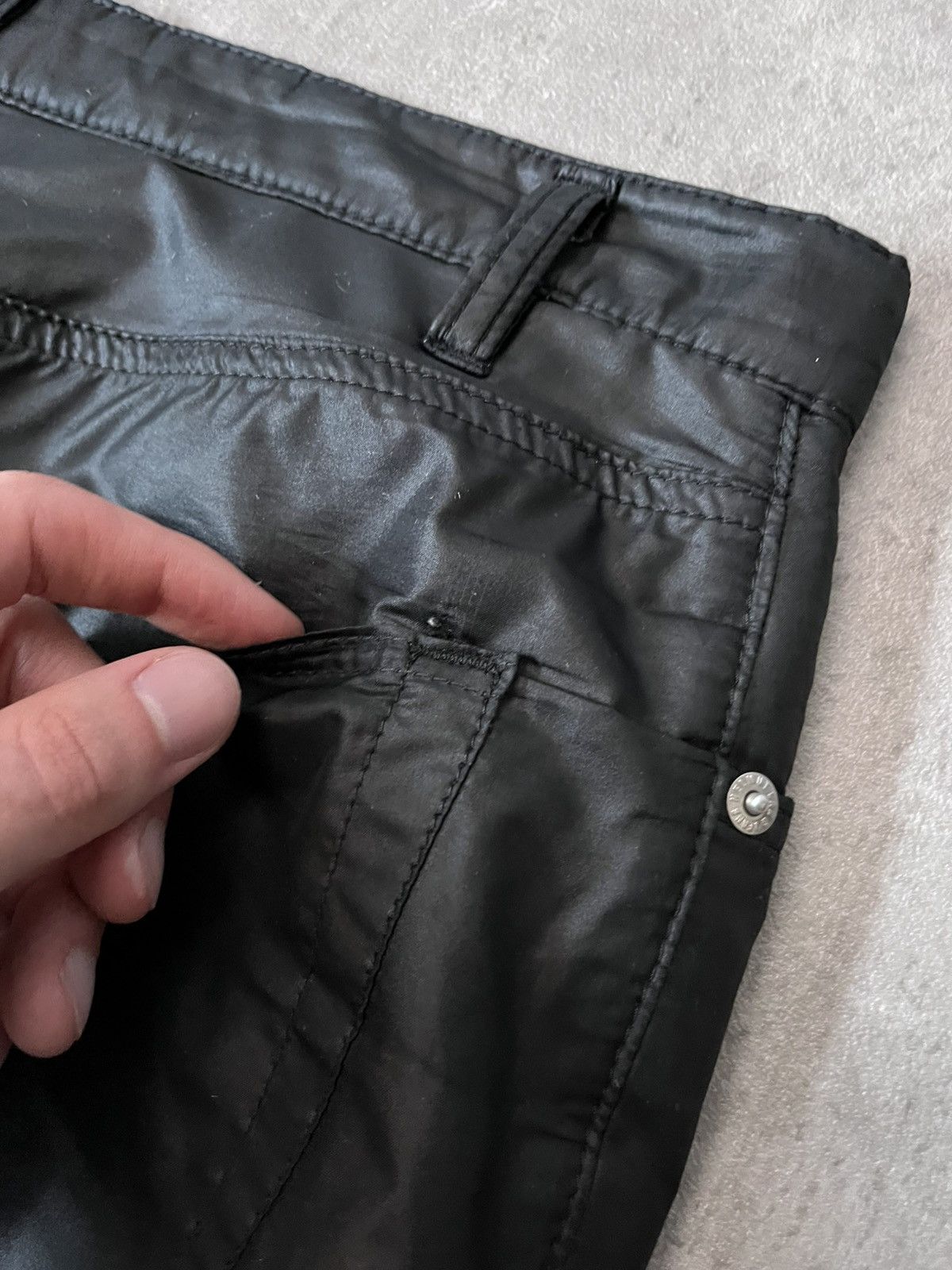 Helmut Lang Helmut Lang 1997 nylon black pants archival Size US 30 / EU 46 - 17 Thumbnail