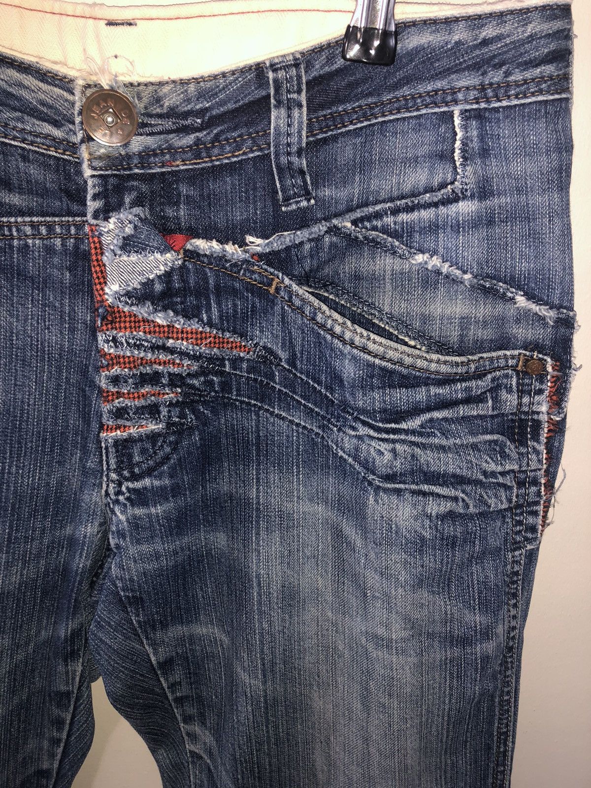 Marithe + Francois Girbaud Marithe Francois Girbaud scratch jeans Size US 32 / EU 48 - 4 Thumbnail