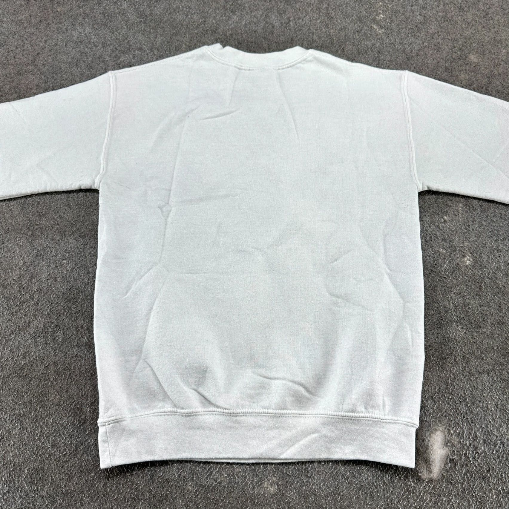Vintage **VINTAGE The Scream Sweatshirt White Mens 90s Cotton** User: **VINTAGE Mens White The Scream Sweatshirt 90s Cotton** Size US S / EU 44-46 / 1 - 5 Thumbnail