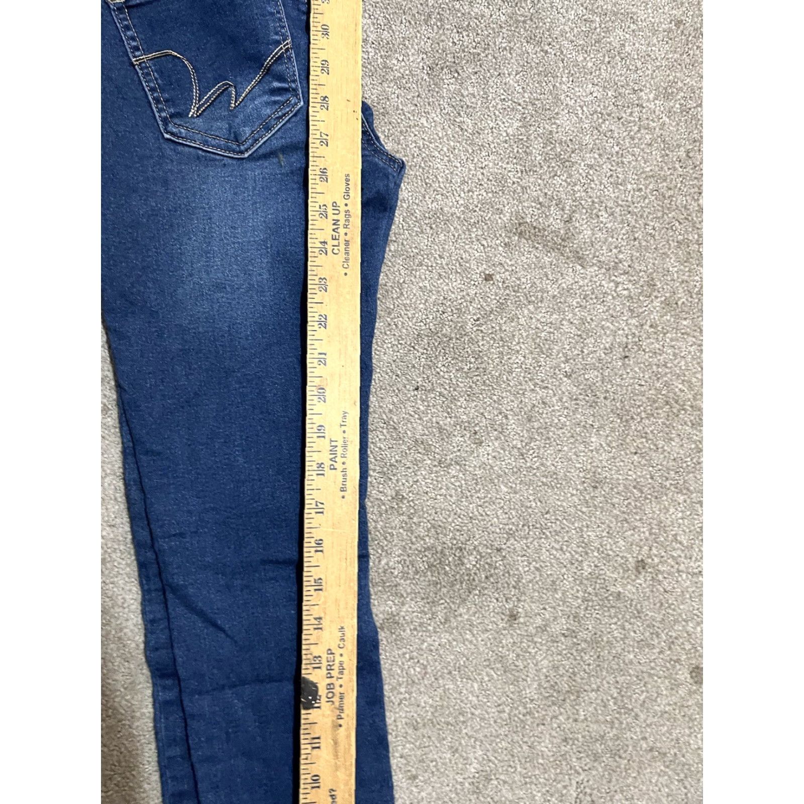 Vintage VINTAGE Wallflower Jeans Women's The Sassy High Rise Skinny Blue WallFlower Jeans Wallflower Skinny Jeans Women Size 1 Blue Denim Modern? Size 25" / US 0 / IT 36 - 7 Thumbnail
