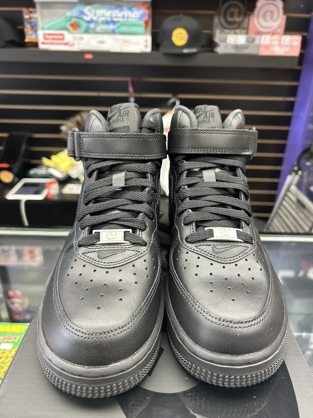 Nike × Supreme Nike x Supreme Air Force 1 (high top) Size US 6 / EU 39 - 3 Thumbnail