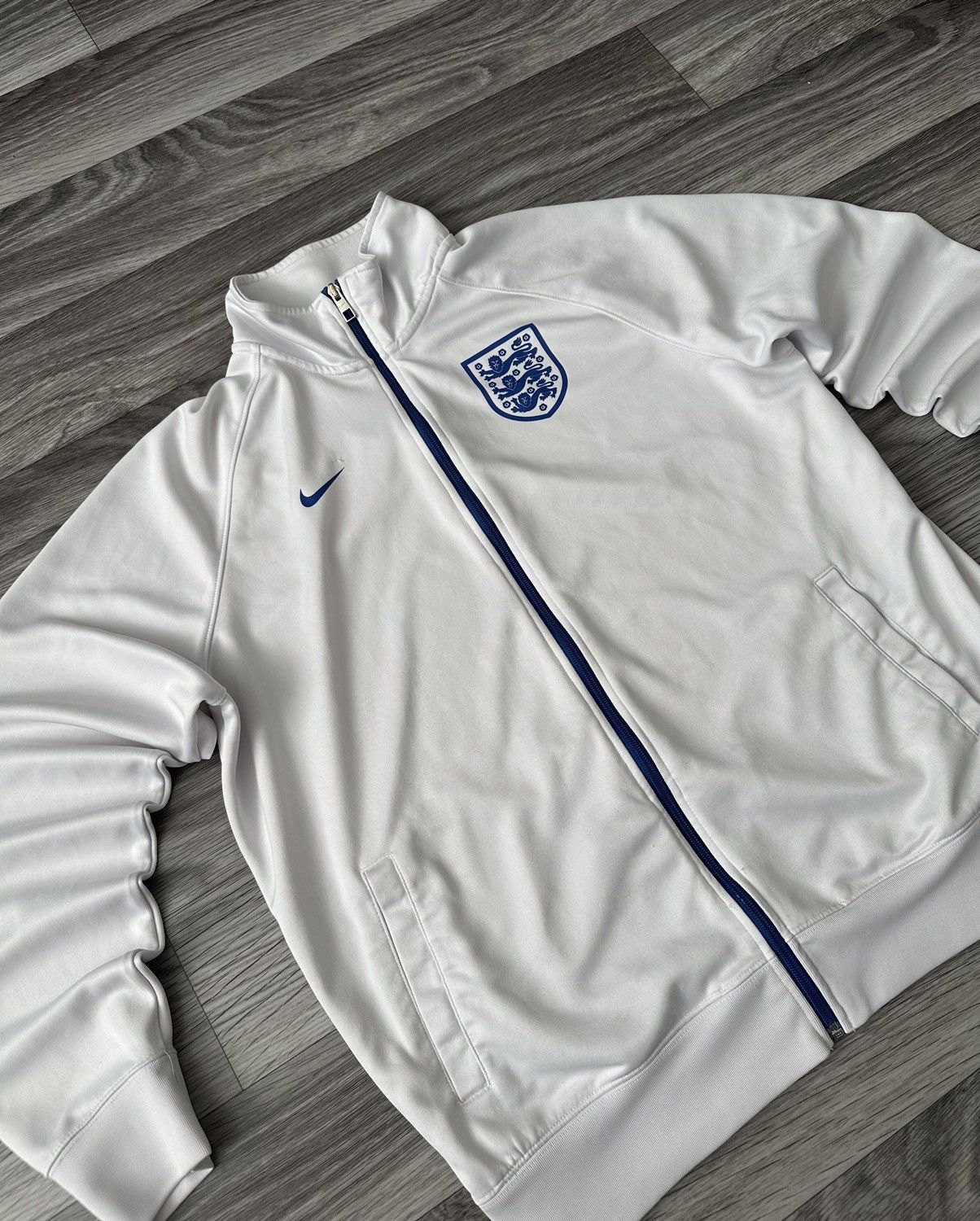 Nike Nike England Vintage White Track Top Jacket Hype y2k size XL Size US XL / EU 56 / 4 - 2 Thumbnail