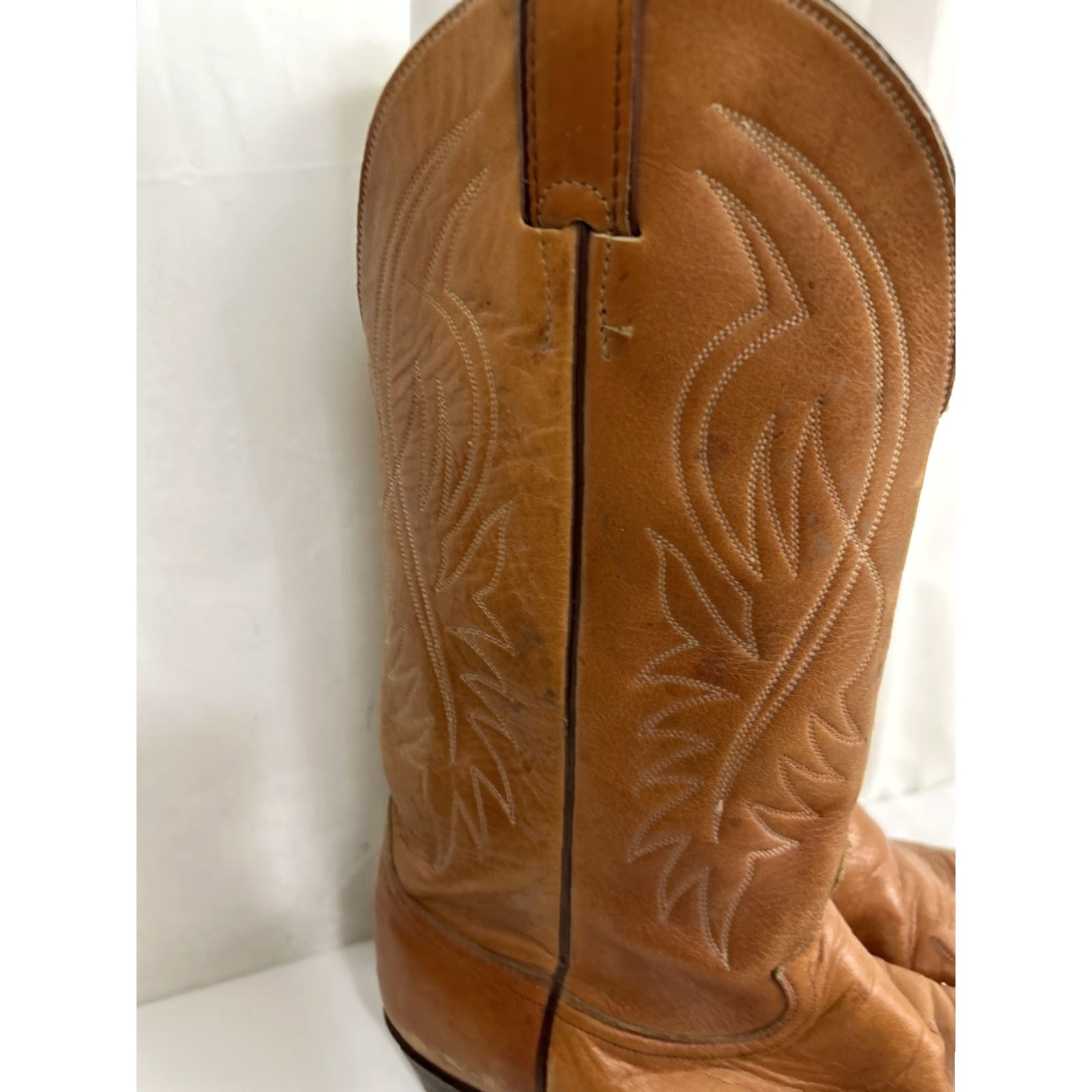 Justin Boots VINTAGE Justin Boots Mens 10 Brown Leather Cowboy Western Boots Pull-on Mid-Calf Pointed Toe USA Mens Size US 10 / EU 43 - 5 Thumbnail