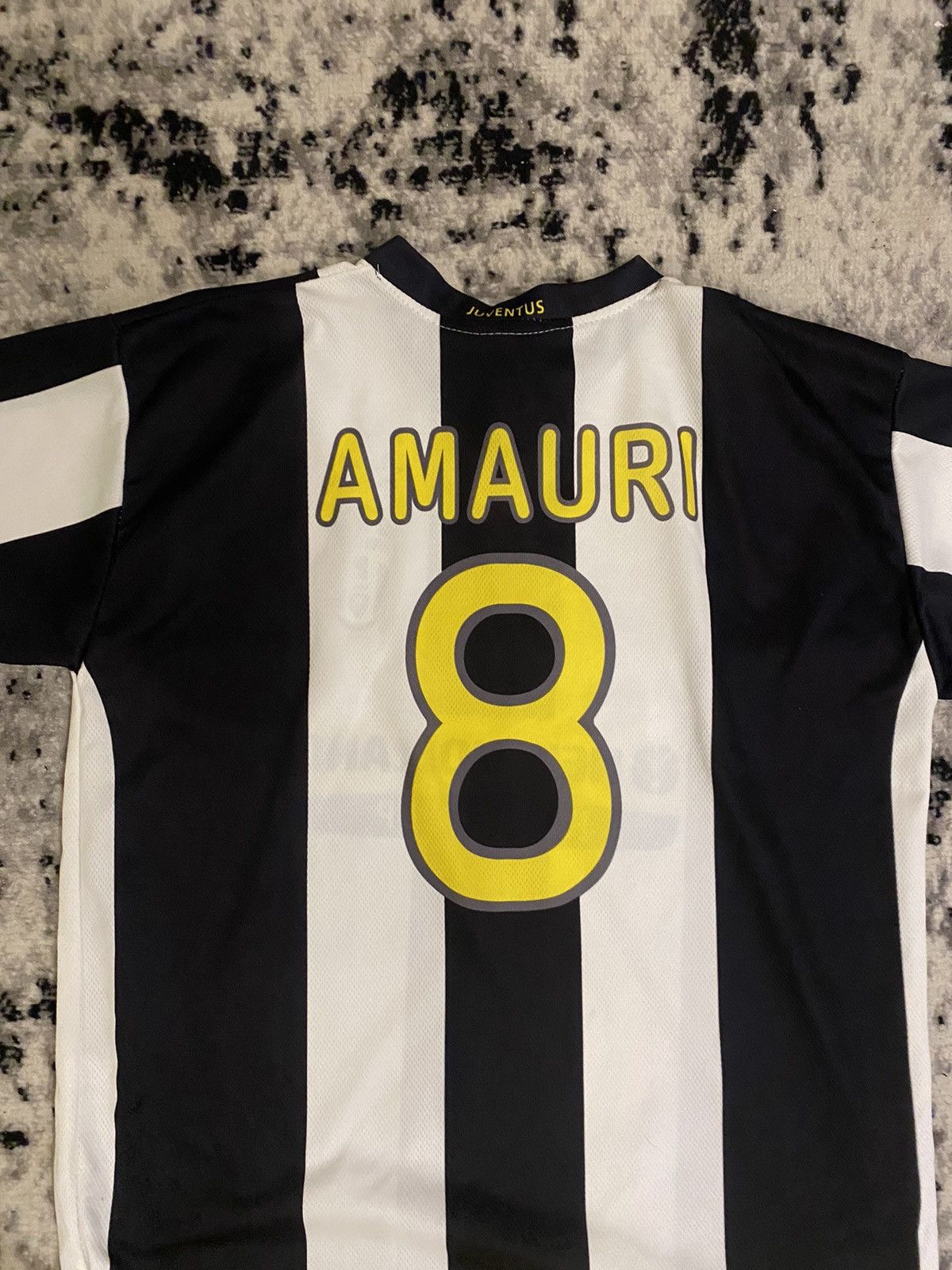 Vintage Juventus 2008-2009 Amauri Jersey Home Kit Vintage Blockcore Size US L / EU 52-54 / 3 - 7 Thumbnail