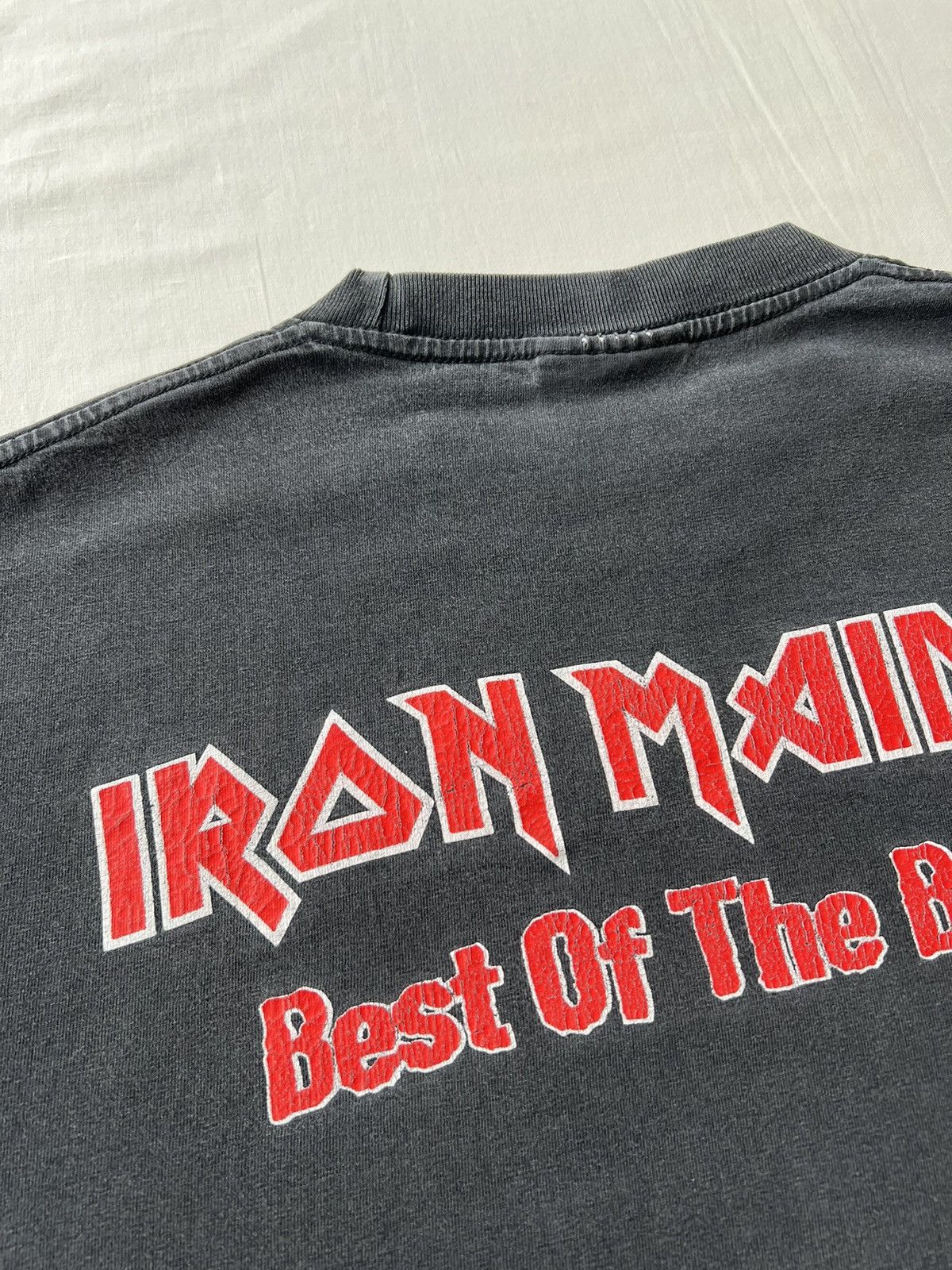 Band Tees Vintage 90s Iron Maiden Best of the Beast Black T-shirt Size US L / EU 52-54 / 3 - 14 Thumbnail