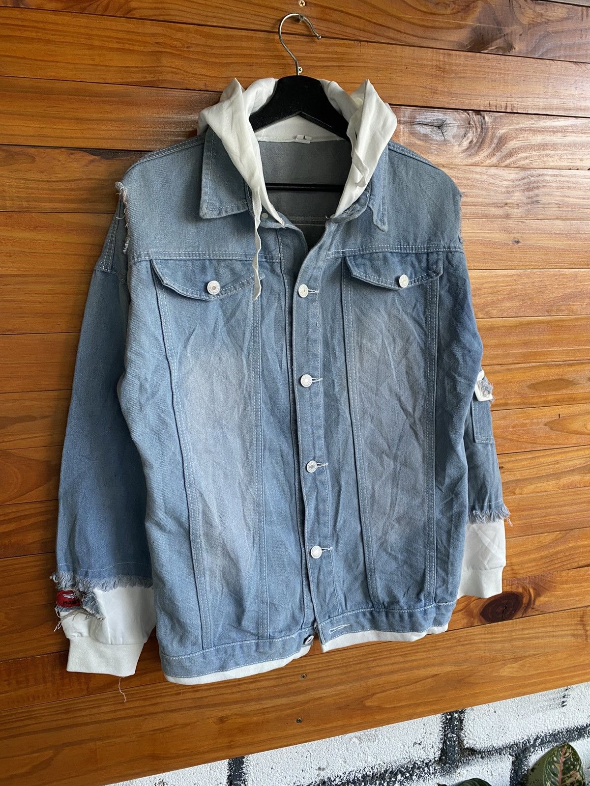 Japanese Brand Vintage-Inspired Light Wash Denim Jacket Hoodie Cat Graphic Size M / US 6-8 / IT 42-44 - 8 Thumbnail