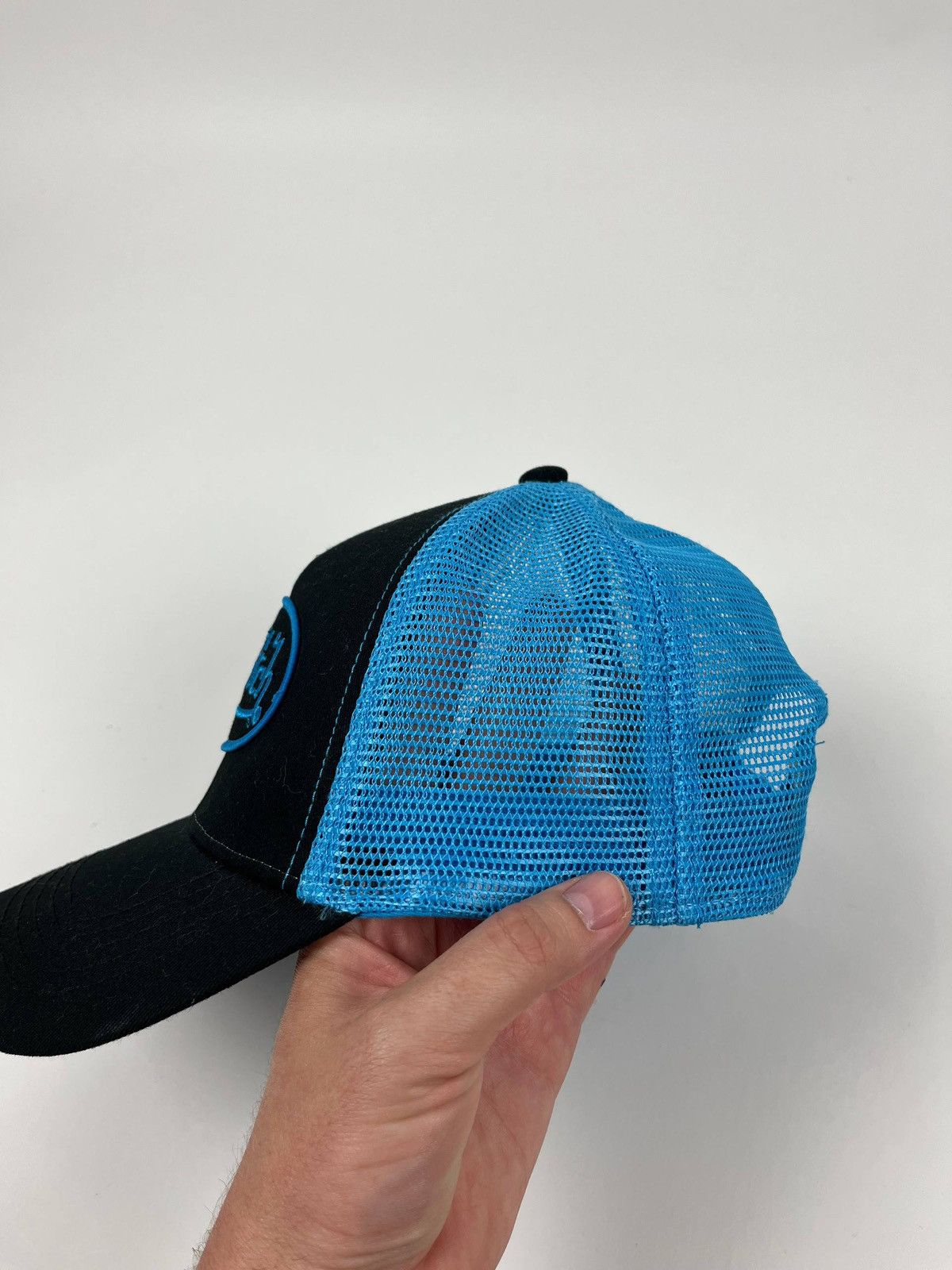 Von Dutch Vintage Von Dutch Trucker Cap Black Blue Mesh Y2K Streetwear Size ONE SIZE - 3 Thumbnail