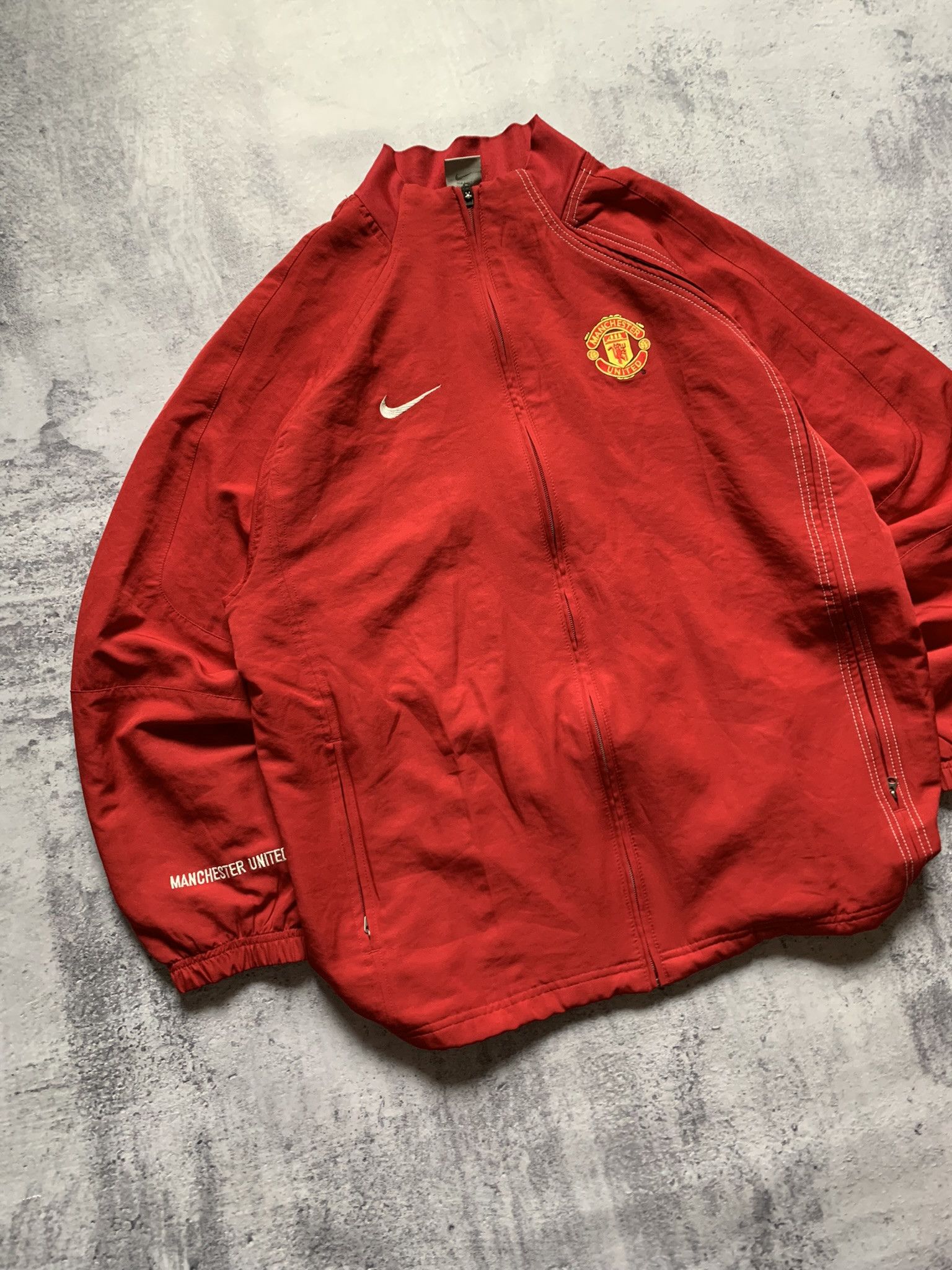 Nike Manchester United 2004-05 Nike Track Jacket Vintage Size US L / EU 52-54 / 3 - 2 Thumbnail