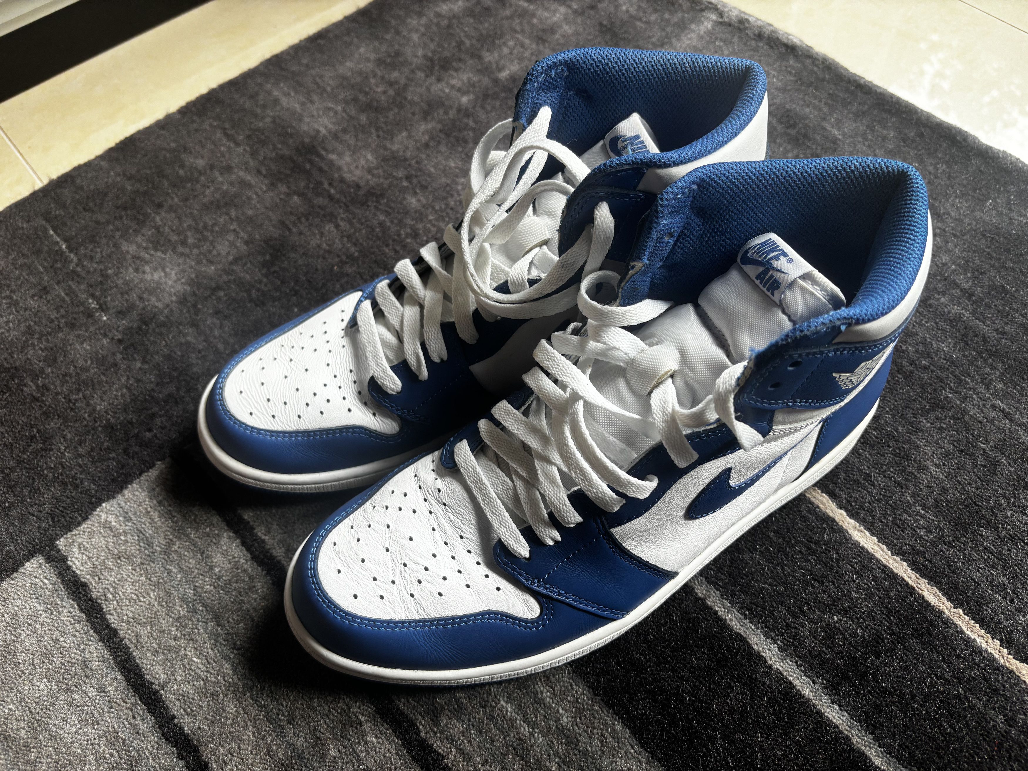 Jordan Brand Nike Air Jordan 1 Retro High Storm Blue 2016 US10.5/EU44.5 Size US 10.5 / EU 43-44 - 2 Thumbnail