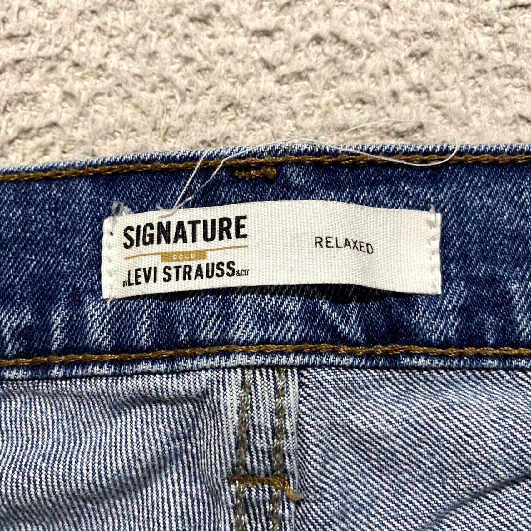 Levi's Levi's Signature Jeans Blue 28x30 Denim Medium Wash Relaxed Straight Mens Regular Adults 5-Pocket Logo Pants Platform? Size US 28 / EU 44 - 3 Thumbnail