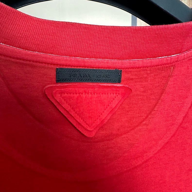 Prada Prada Red Short Sleeve TShirt Size L -2505 Size US L / EU 52-54 / 3 - 4 Thumbnail