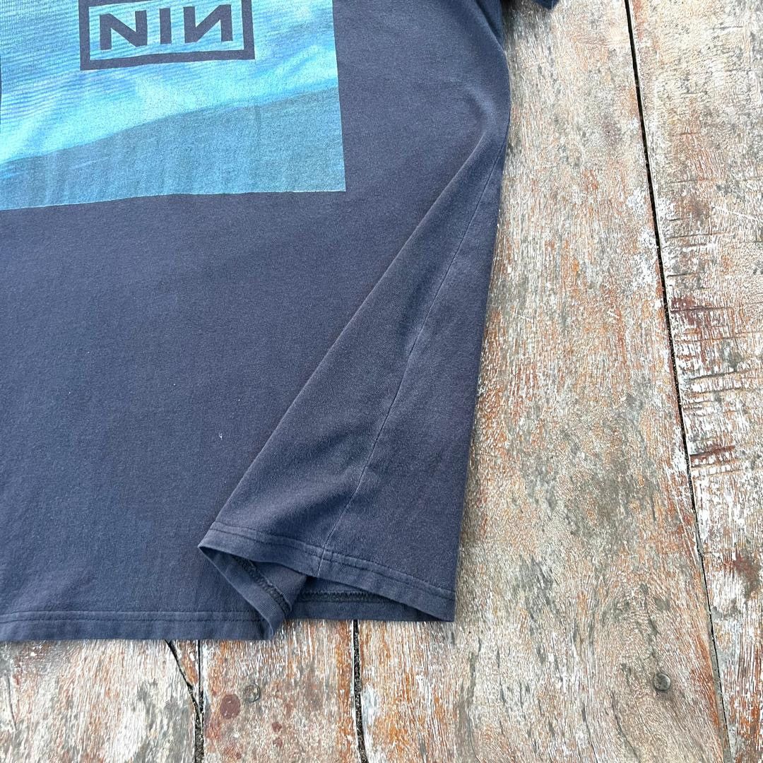 Band Tees Vintage Thrashed Faded NIN Nine Inch Nails Band T Shirt Size US M / EU 48-50 / 2 - 7 Thumbnail
