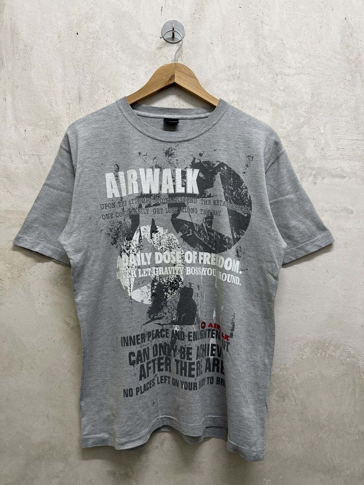 14th Addiction 2000s Archive Airwalk Gothic Poem Tshirt Size US M / EU 48-50 / 2 - 1 Thumbnail