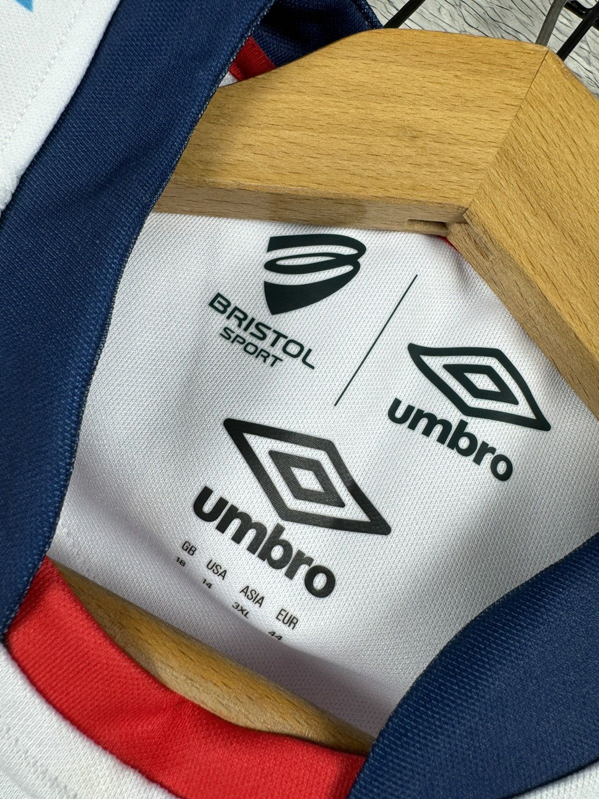 Umbro × Vintage Bristol Bears Rugby Away Cup Shirt 2021/22 Umbro Pro GPS top Size US L / EU 52-54 / 3 - 6 Thumbnail