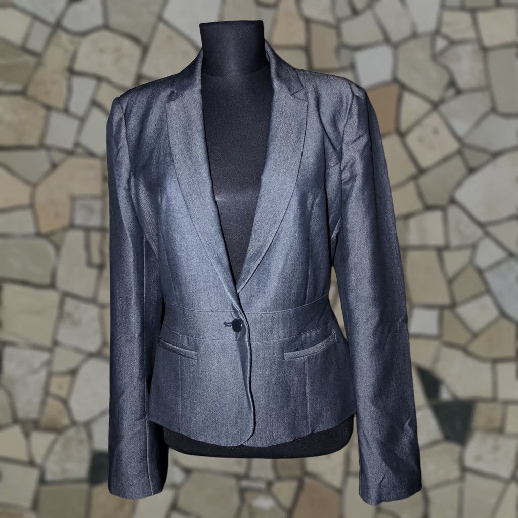 Calvin Klein Calvin Klein Womens Blazer Jacket Size 8 Grey Polyester Blazer 8 Grey Women’s CK Shirt/Blazer (if applicable) Size M / US 6-8 / IT 42-44 - 1 Thumbnail