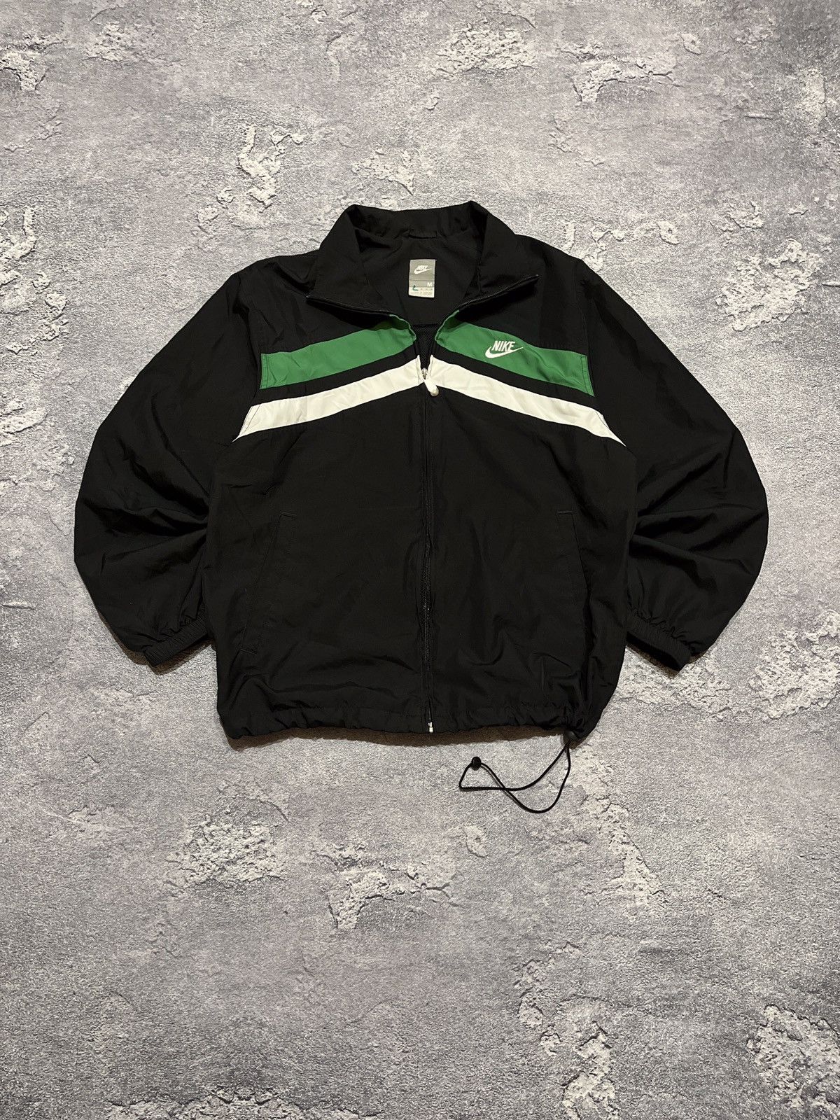 Nike Vintage Nike Green Nylon Jacket Windbreaker Full Zip Size US M / EU 48-50 / 2 - 1 Thumbnail