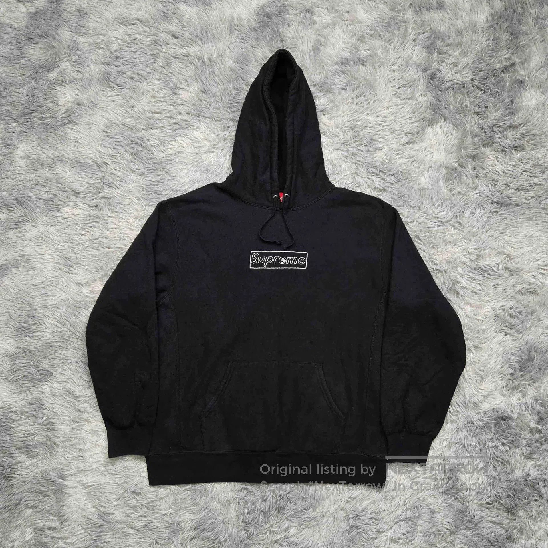 Supreme supreme x kaws chalk logo hoodie sweatshirt. Size US L / EU 52-54 / 3 - 1 Thumbnail