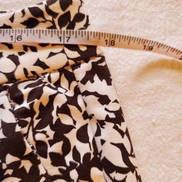 Michael Kors MK Michael Kors Black & White Designed Front Zip Sz. 34 Pant Size 34" / US 12 / IT 48 - 12 Thumbnail