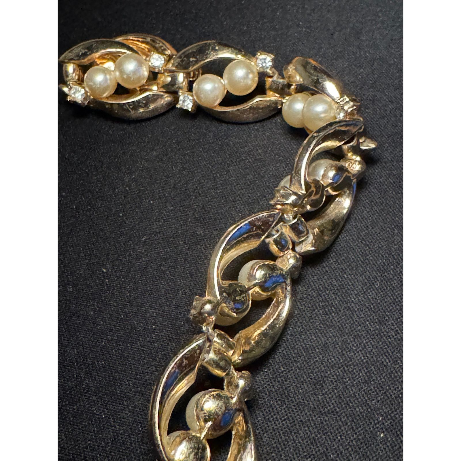 Other Vintage Trifari Faux Pearls CZ Fold Over Clasp Bracelet 6.75 Size ONE SIZE - 7 Thumbnail