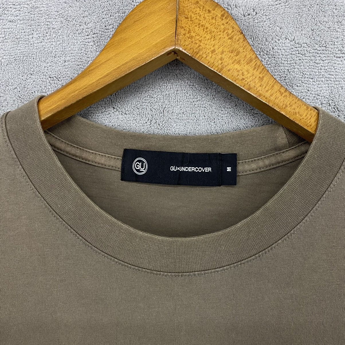 GU 💥RARE💥 UNDERCOVER ✖️ GU APPLE TEE Size US M / EU 48-50 / 2 - 4 Thumbnail