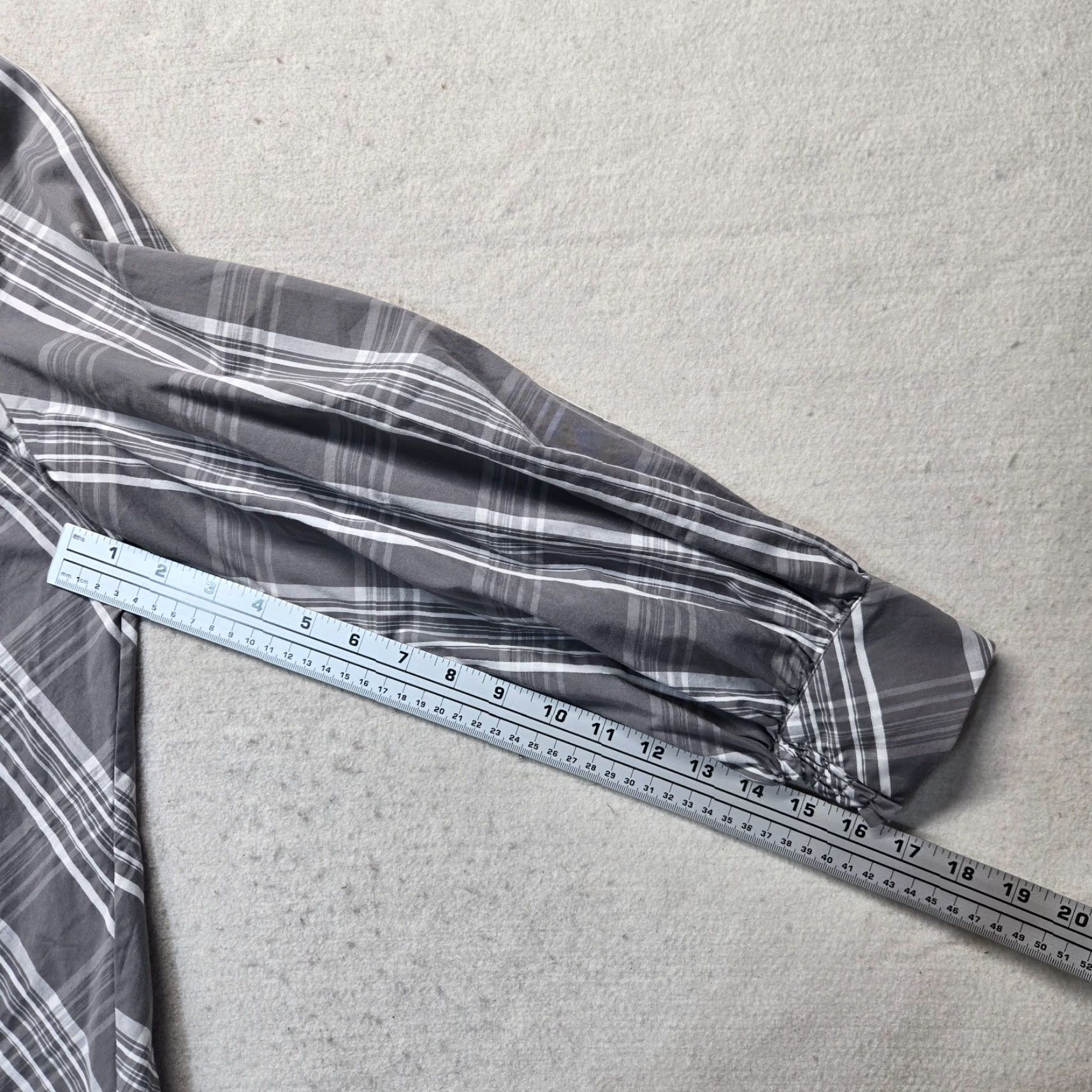 Vintage Chico's Shirt Women's Button-Up Collared Gray Striped Long Sleeve Size 2 Adult Regular Affordable Casual Gray Womens Size XS / US 0-2 / IT 36-38 - 5 Thumbnail